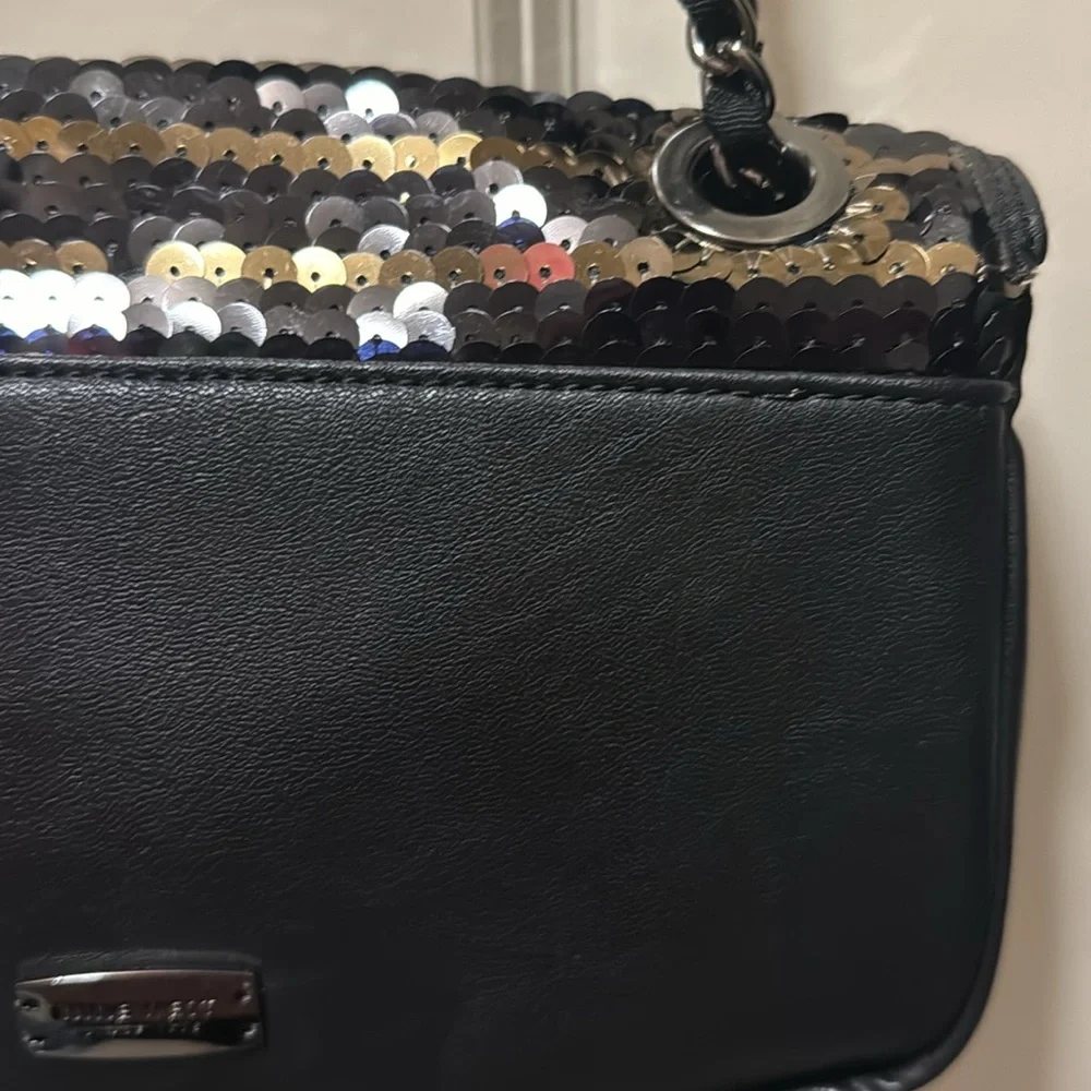 Nine West Women's Black and Gold Clutch OS EUC - Picture 16 of 16